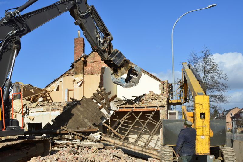 Structural Demolition Machinery